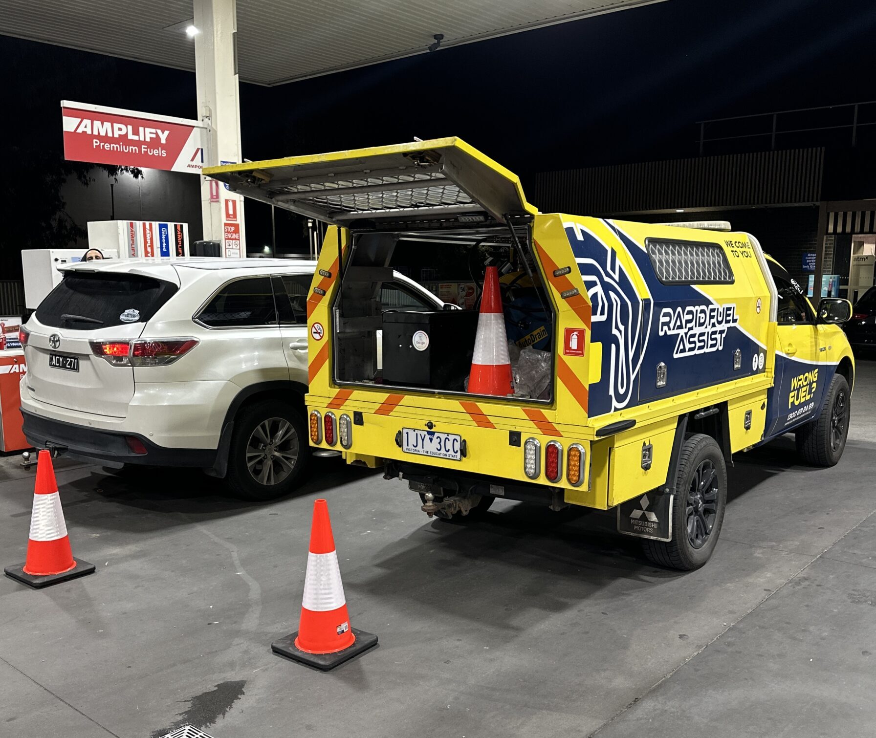 Rapid Fuel Assist truck on site draining diesel from petrol car at Melbourne petrol station